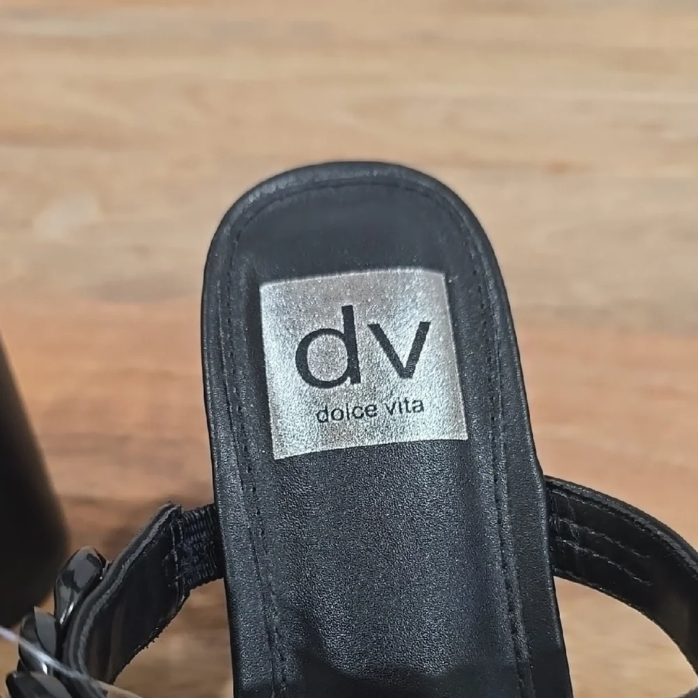 DV by Dolce Vita step out